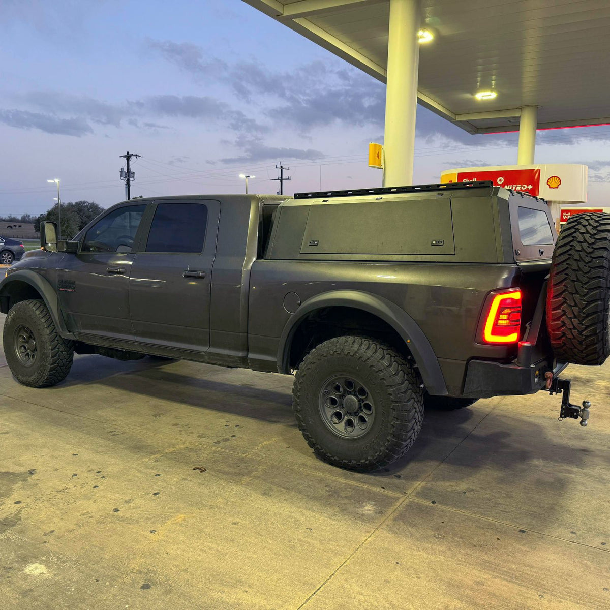 Dodge Ram 1500 Adventure Truck Cap