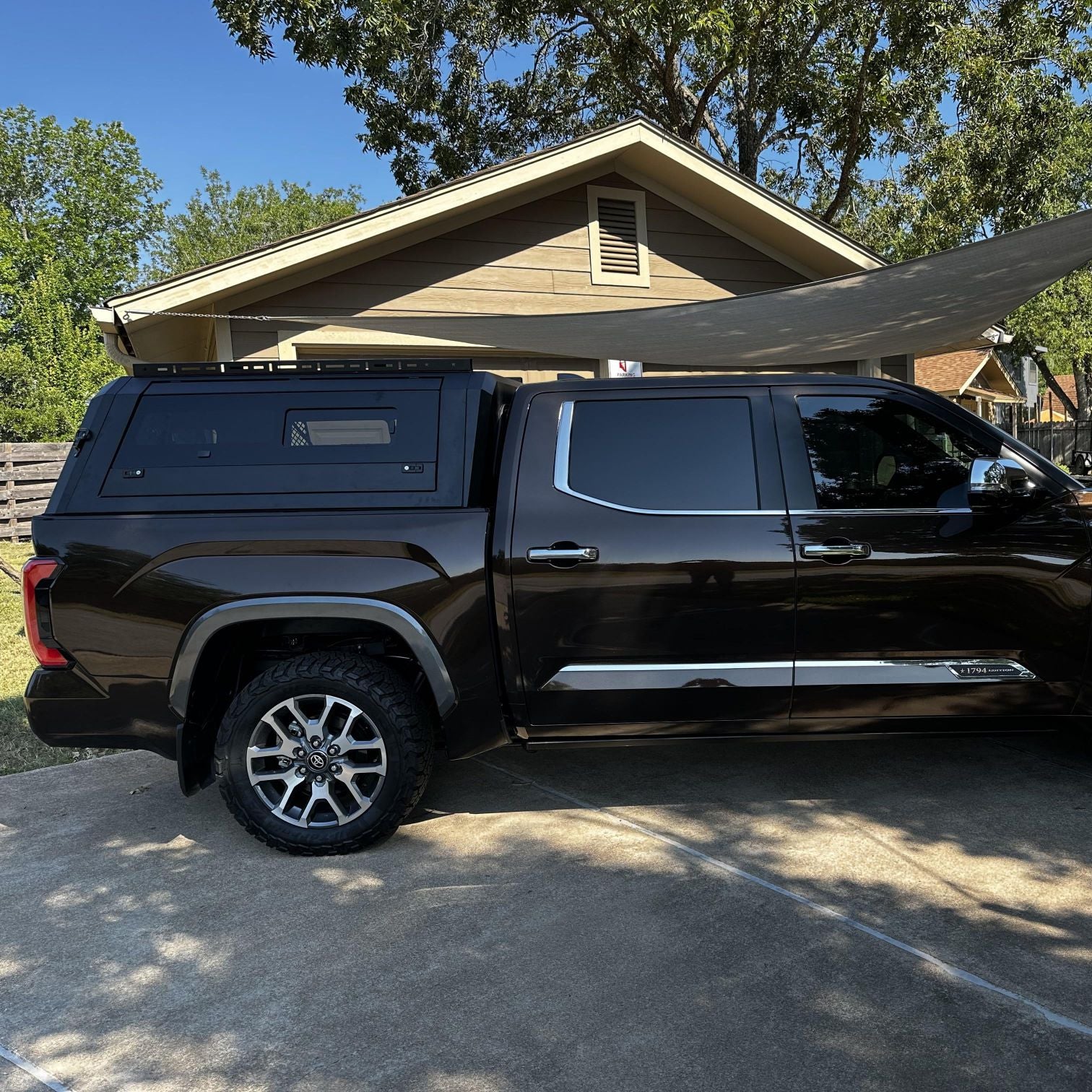 Toyota Tundra & Tacoma Truck Caps - volousport
