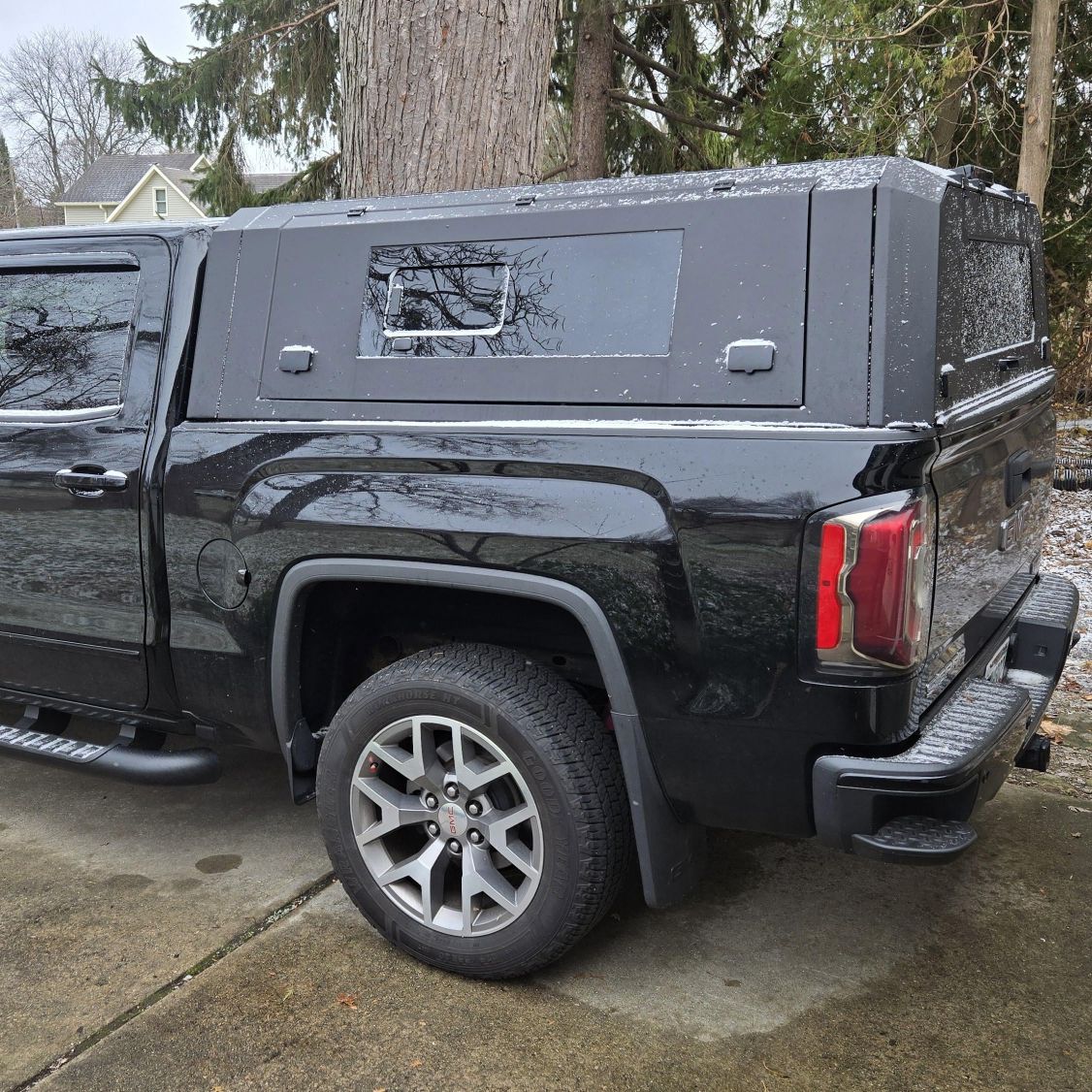 GMC Truck Caps - volousport