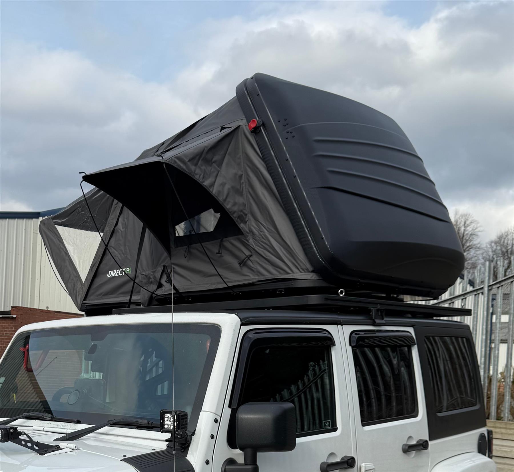 Granite Grey TrailTop 3-Person Hard Shell Expedition Roof Top Tent